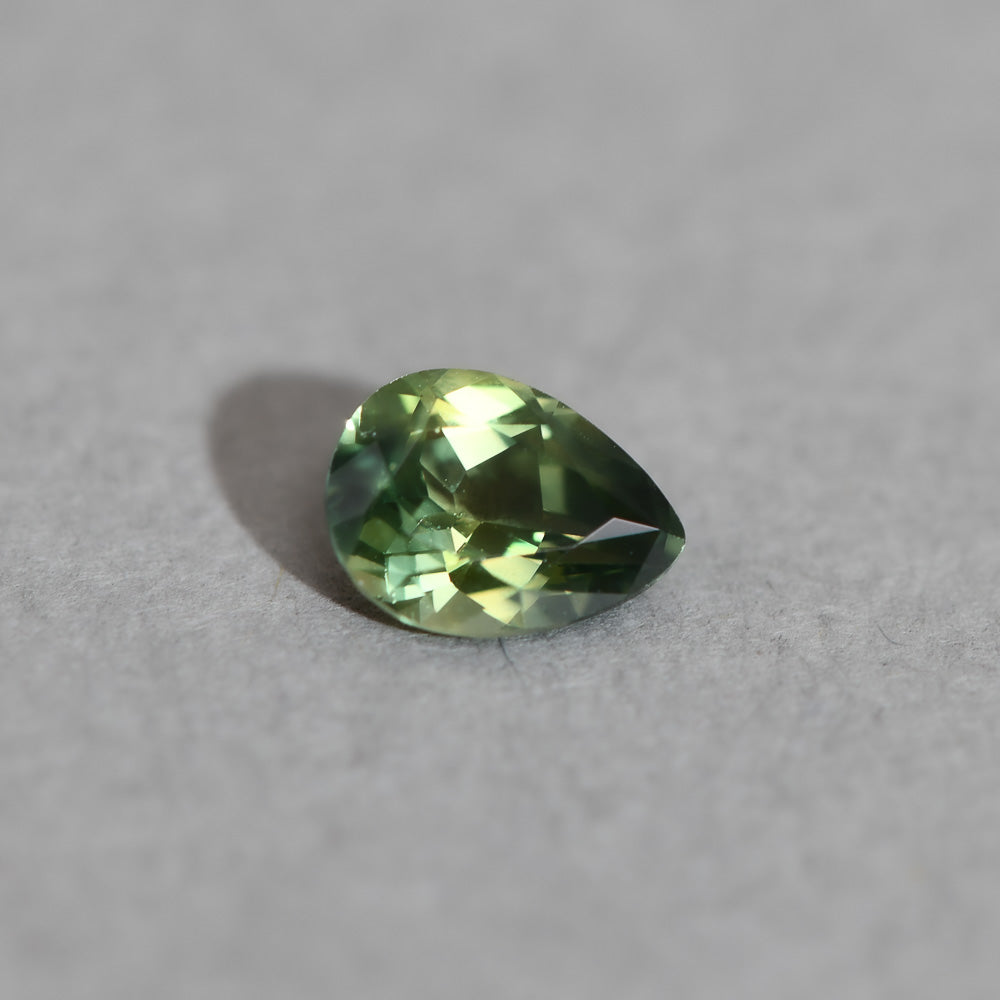 Australian Sapphire Pear 1=1.40ct Green