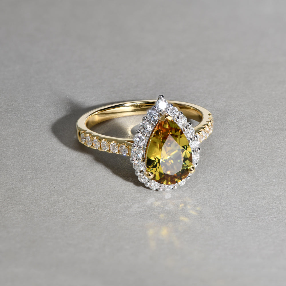 Grand Halo Ring