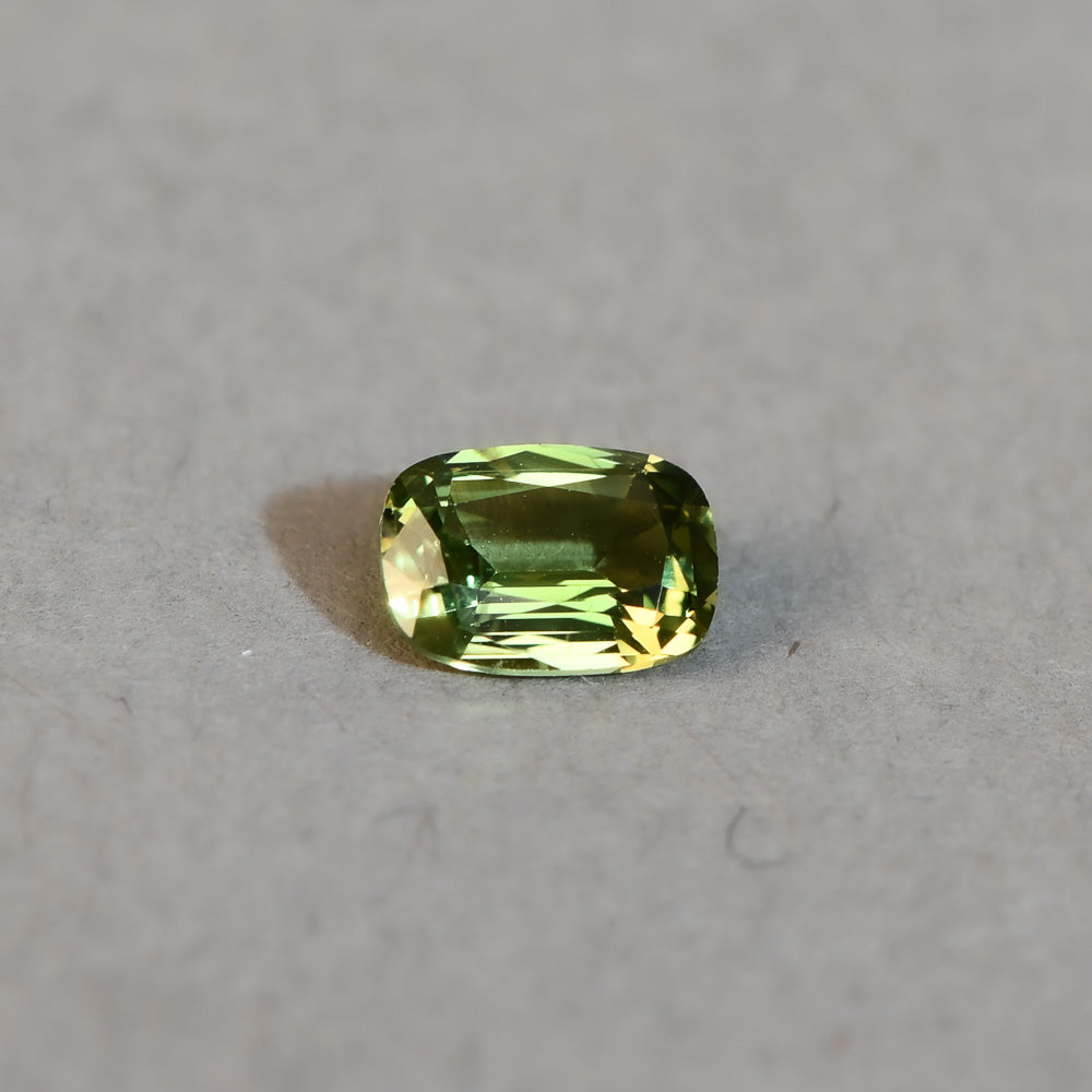 Australian Sapphire Cushion 1=0.97ct Green