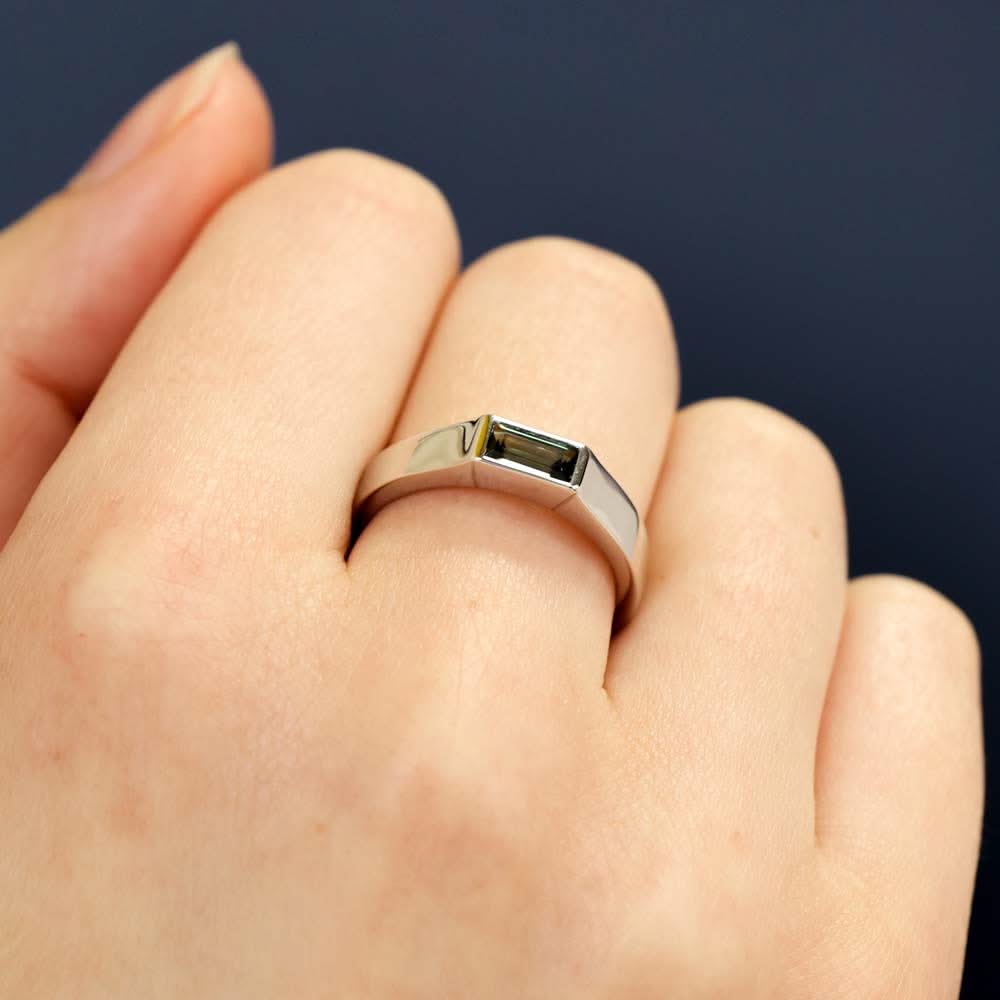 Avery Ring