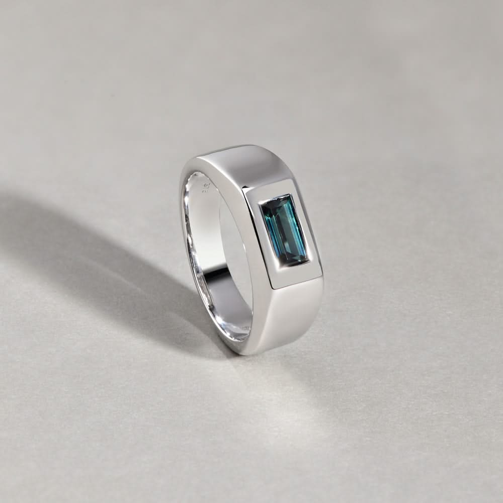 Avery Ring