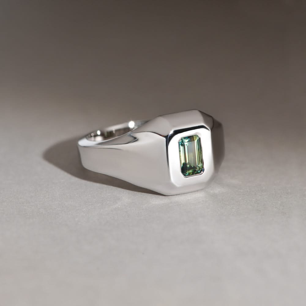 Avery Ring