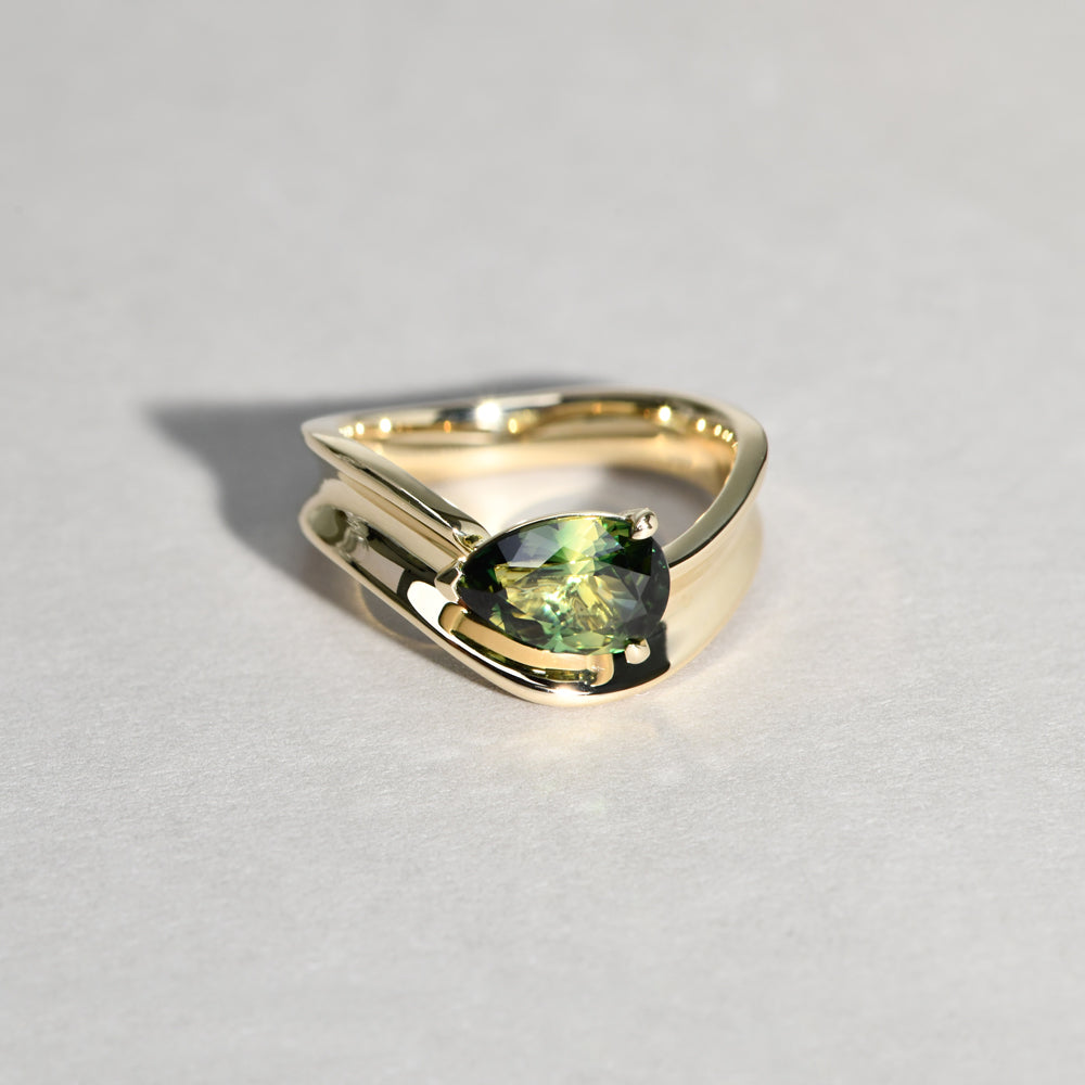 Avon Ring