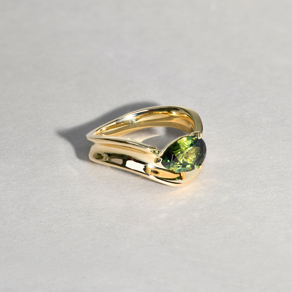 Avon Ring