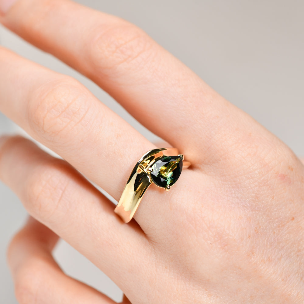 Avon Ring