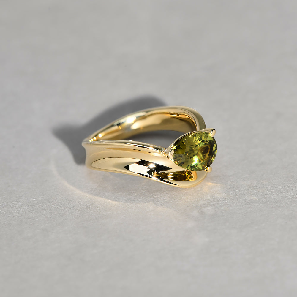 Avon Ring
