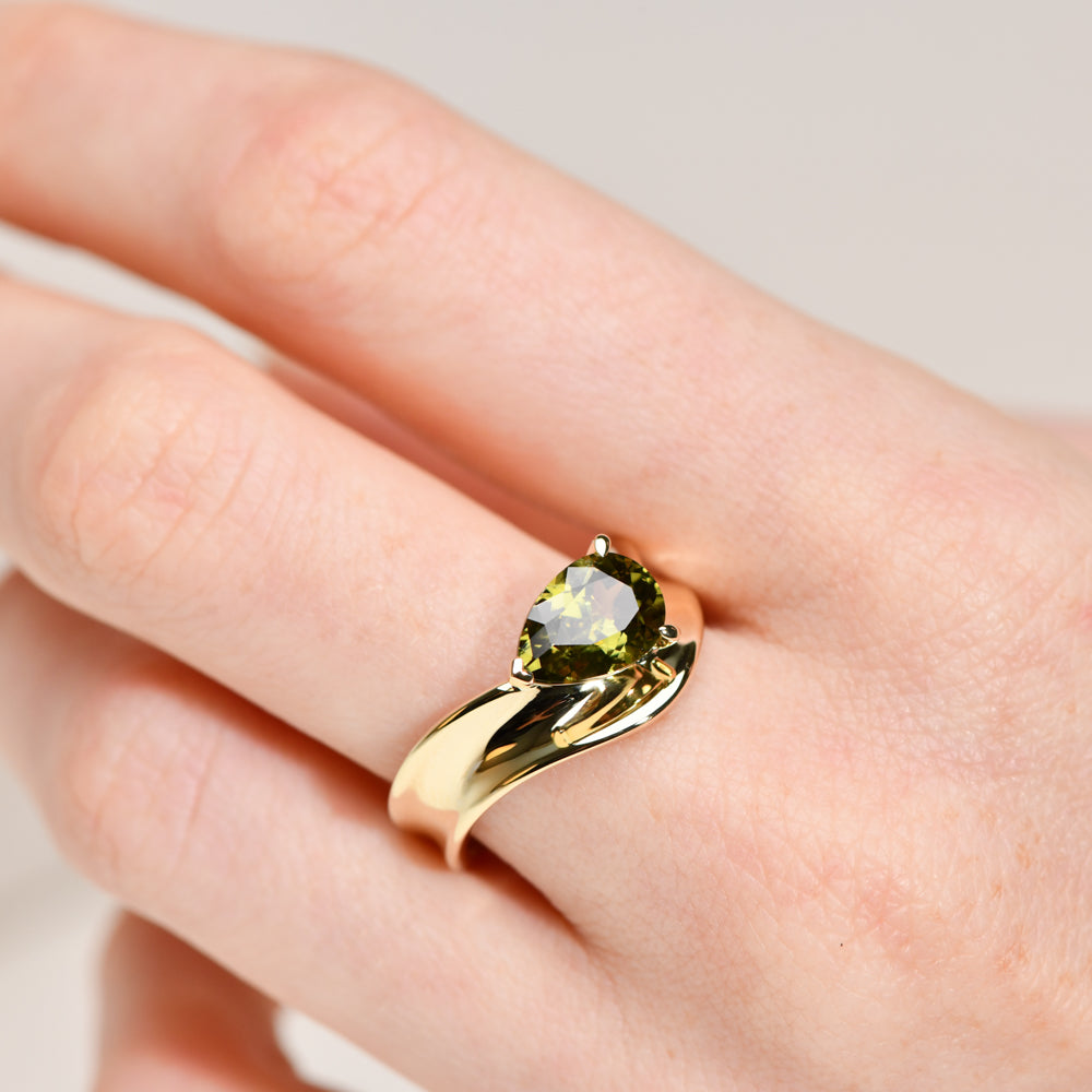 Avon Ring