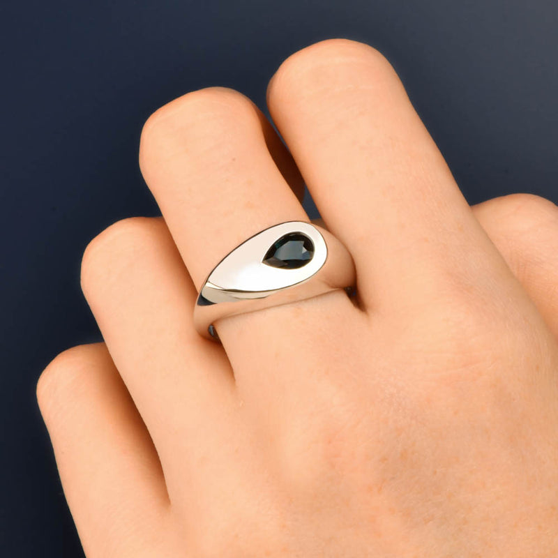 Avery Pear Sapphire Ring