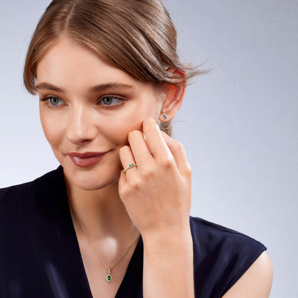 Clarissa Oval Necklace