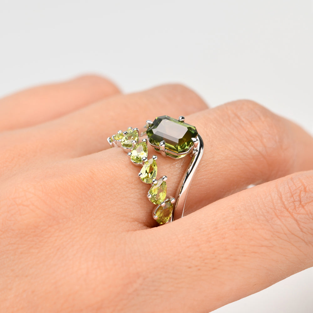 Emerald Enya Ring