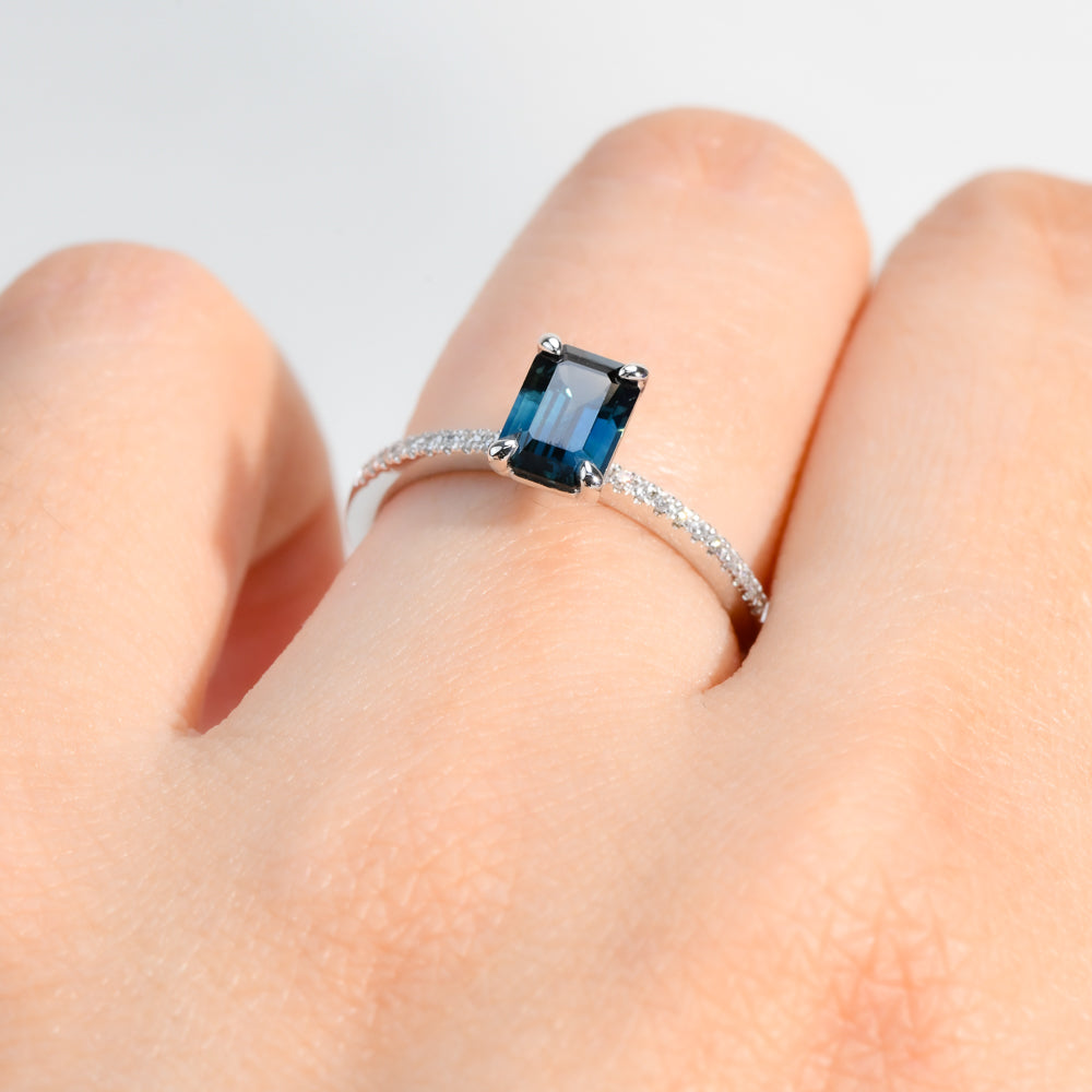 Rayna Emerald Ring