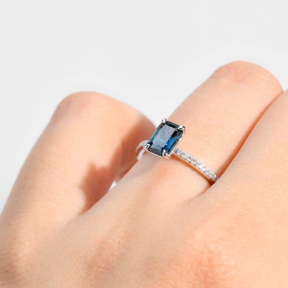 Rayna Emerald Ring