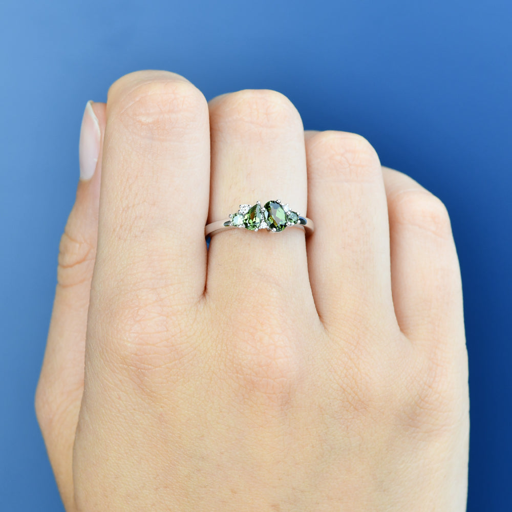 Kyra Oval Sapphire Ring