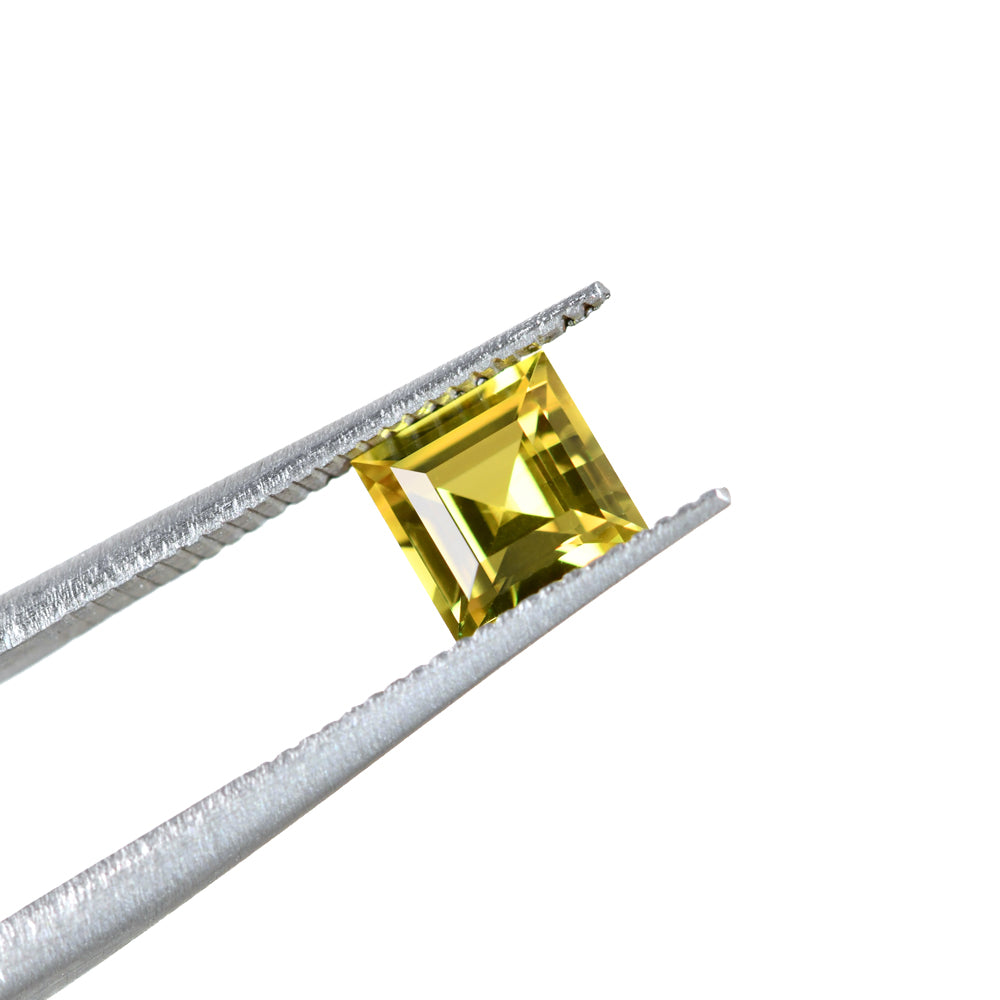 Australian Sapphire Carre 1 Golden NH 