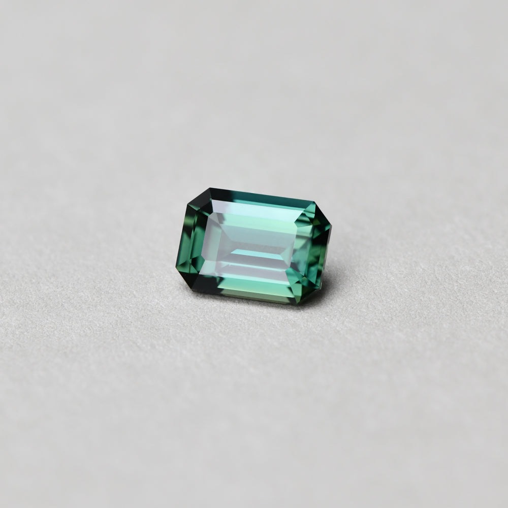 Australian Sapphire Emerald 1 Blueish Teal