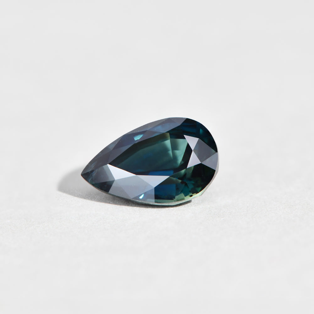 Australian Sapphire Pear 4.07 Blue
