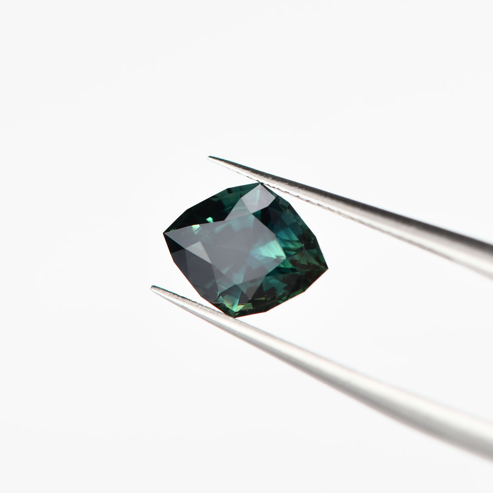 Australian Sapphire Fancy 2 Blue NH 