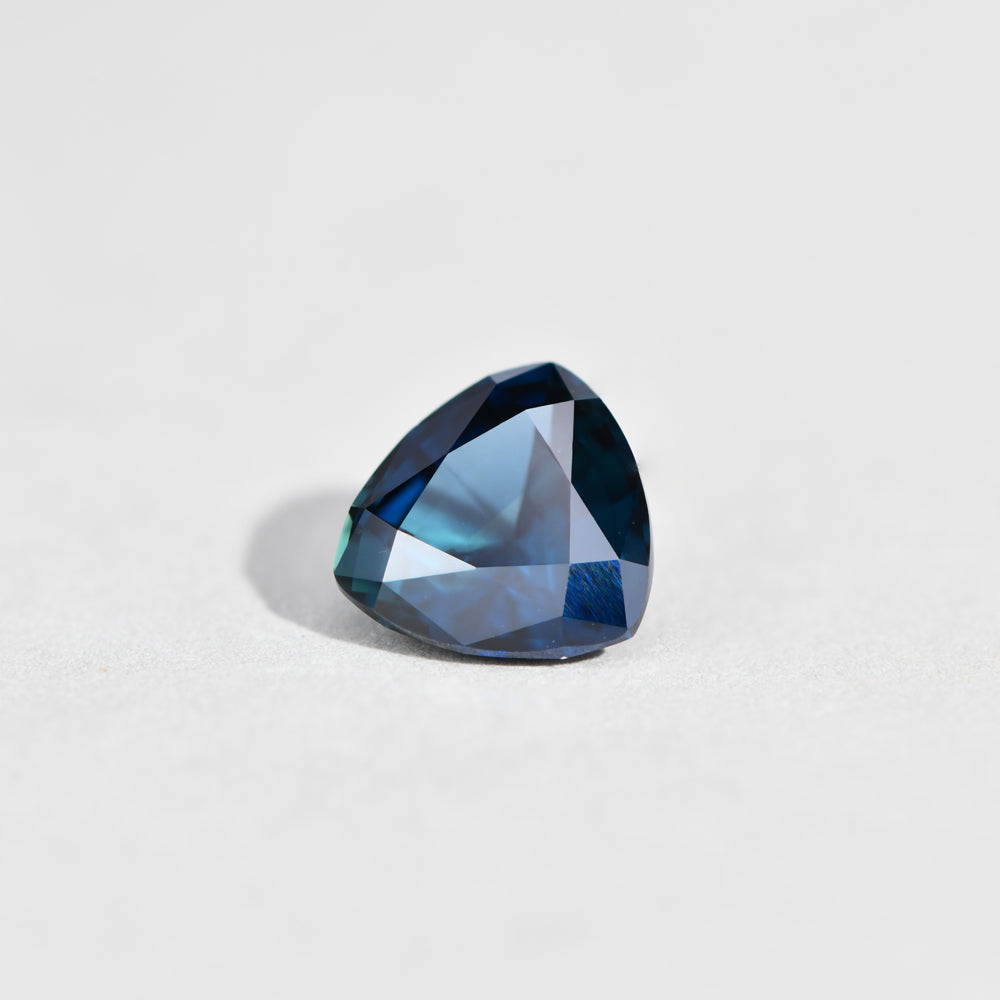 Australian Sapphire Trilliant 2.42 Blue NH 