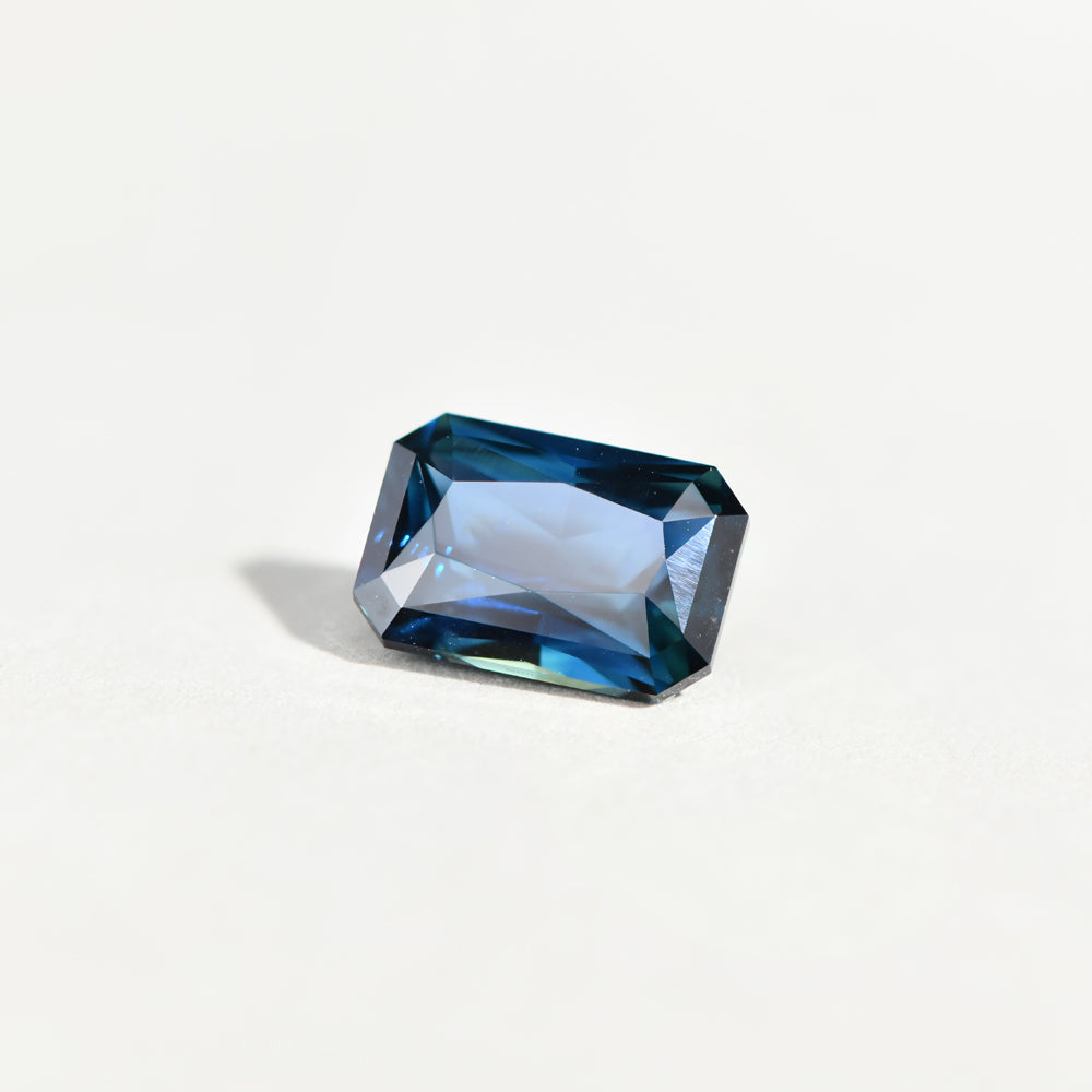 Australian Sapphire Radiant 1.81 Blue NH 