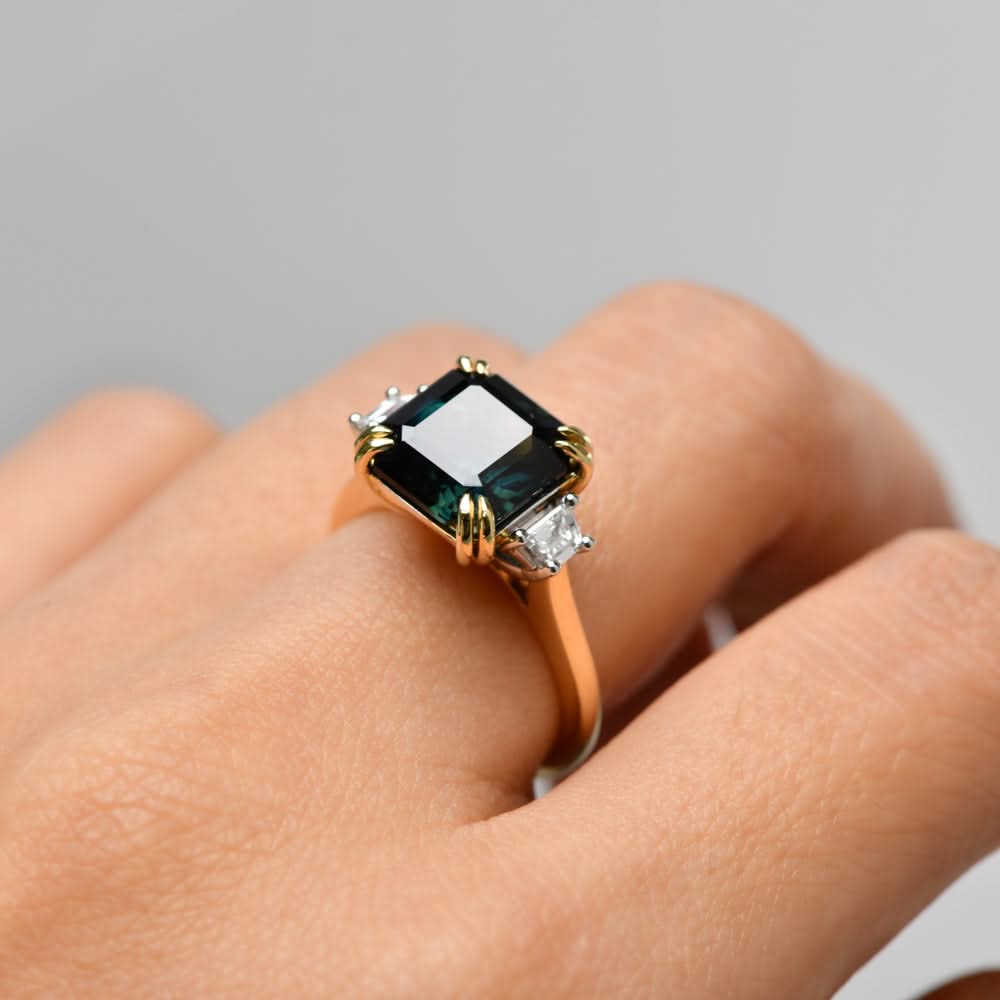 Lorne Ring