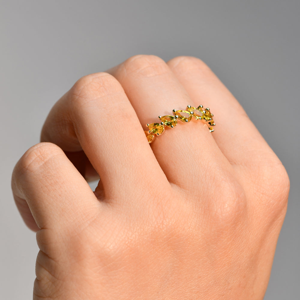 Novena Ring
